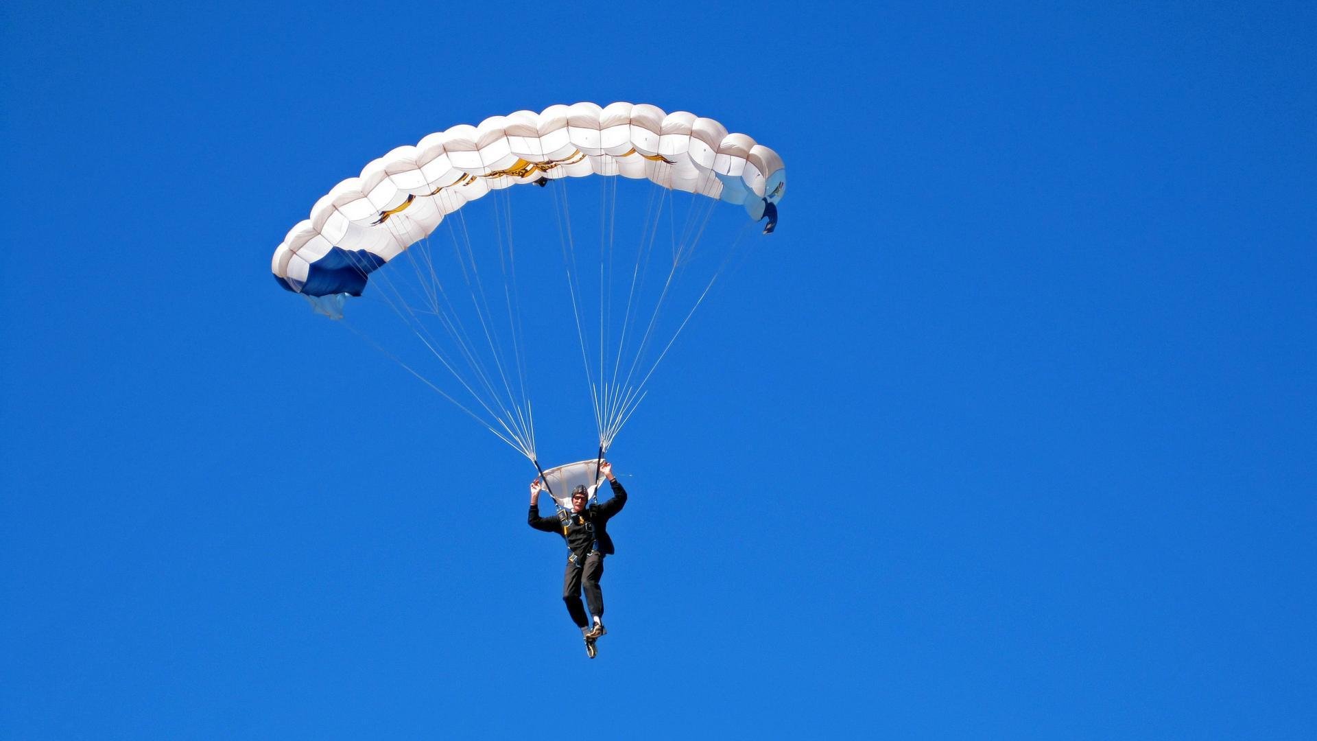 特色篮球运动走向国际，成为国家体育“走出去”的亮丽名片，全国篮球特色学校有什么好处